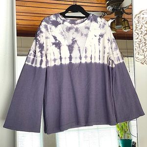 Bell sleeve light weight sweatshirt